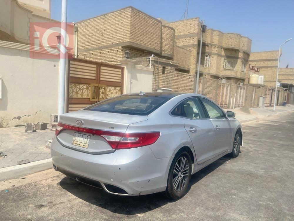 هیوندای ازێرا